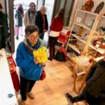 AL FABLAB.COM DI SALERNOCON FONDAZIONE DI COMUNITA’ SALERNITANA ETSUN RICCO CALENDARIO DI LABORATORI ARTIGIANALI PER GRANDI E PICCOLI