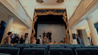 Un nuovo spazio dedicato alla formazione e all’inclusione: la Scuola Elementare del Teatro apre la sua sede all’Istituto Colosimo