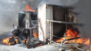 Fiamme al pronto soccorso del Ruggi: intervento dei vigili del fuoco, apprensione in ospedale