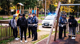 MINORENNI SPACCIANO IN PARCO GIOCHI, INDIVIDUATI DA AGENTI DELLA POLIZIA MUNICIPALE