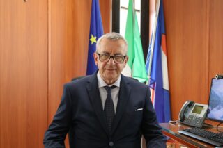 ASL SALERNO, ODIERNA PORTA IN AULA IL CASO DEL SERVIZIO 118: «CONVENZIONI SCADUTE E NUOVA GARA ANCORA FERMA. LA REGIONE FACCIA IMMEDIATAMENTE CHIAREZZA»