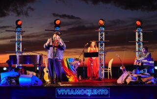 VIVIAMOCILENTO, AD ACCIAROLI UNA NOTTE DI MARE, PAROLE E DIRITTI